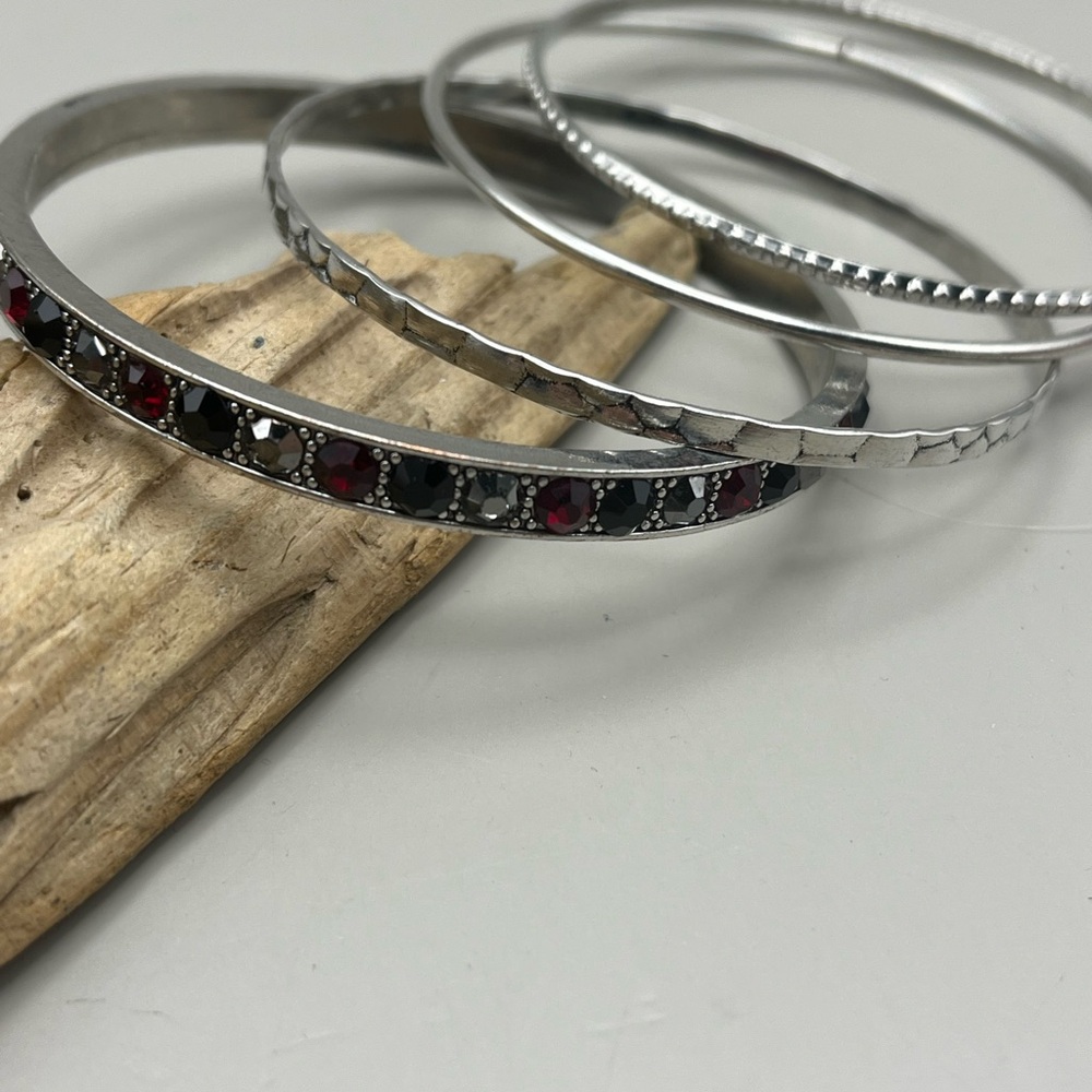 Chic Silver and Red Bracelet Set